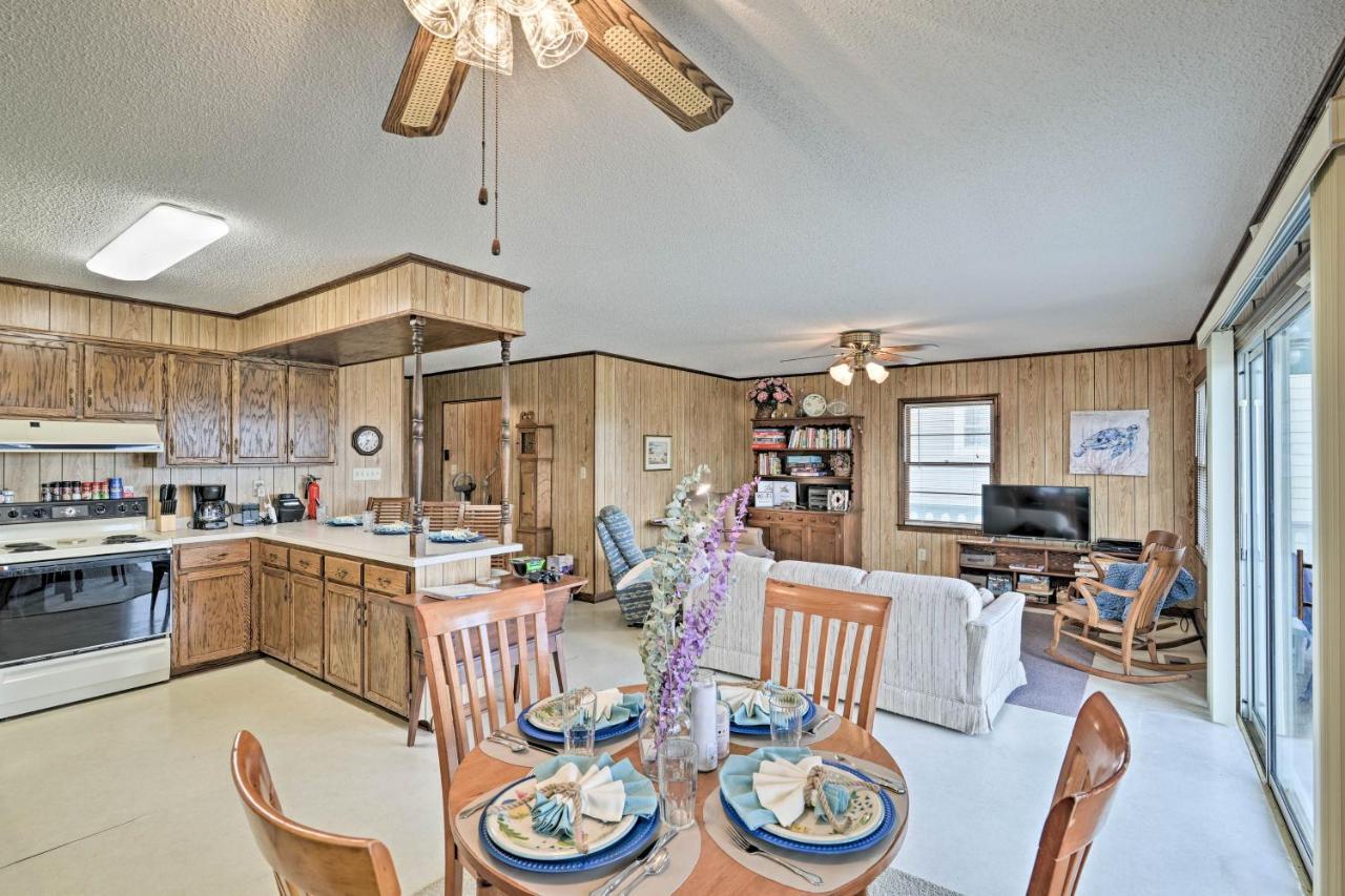 Pet-Friendly Second Row House Steps To Beach! Holden Beach Exterior photo